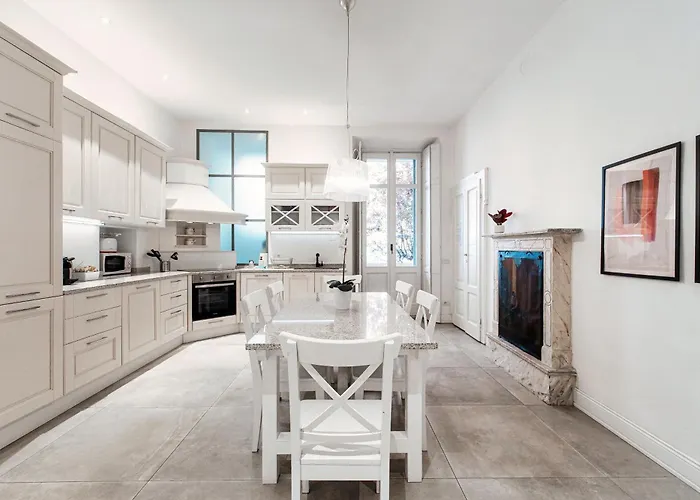 Cedro By Quokka 360 - Designer Flat In * Como